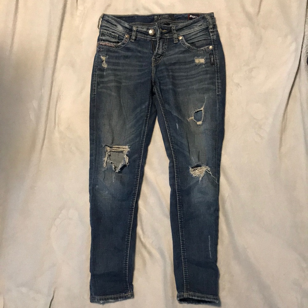 Skinny distressed jeans